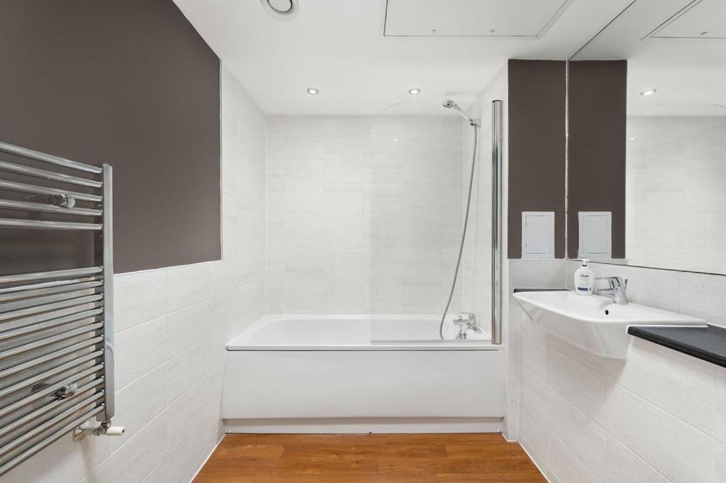 Modern Serviced 3-Bedroom Flat In East London Luaran gambar